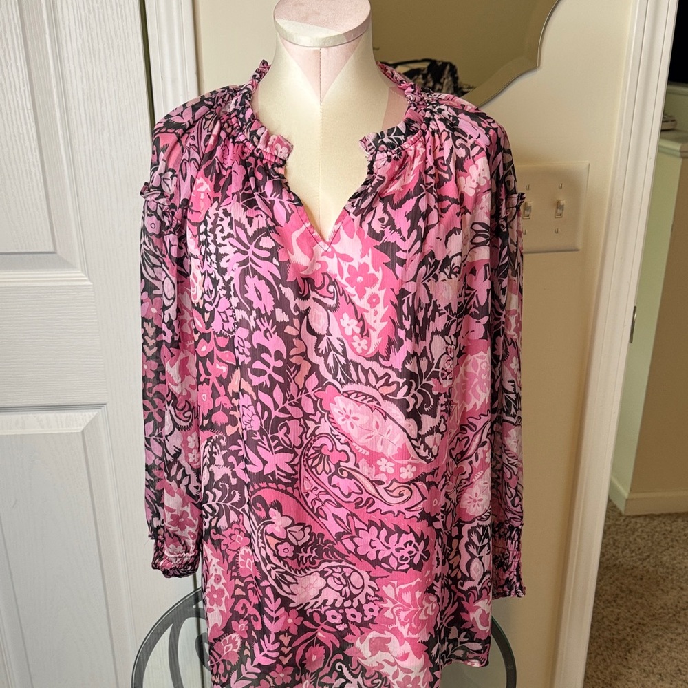JODIFL Pink and Black Paisley Blouse